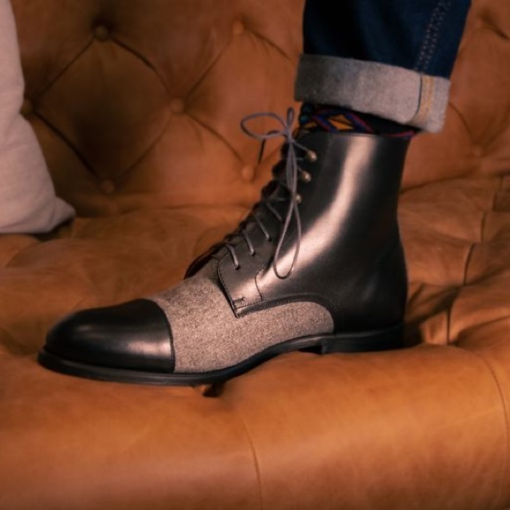 Real Spanish leather jumper boots in black and wool
